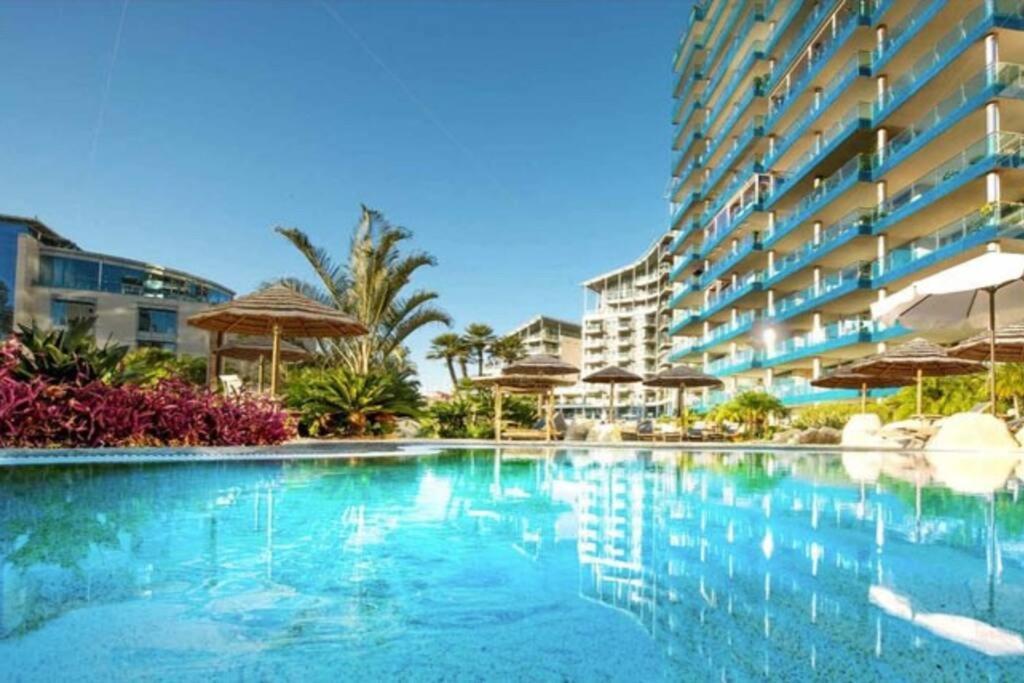 Gibraltar Luxury With Rooftop Pools & Views Esterno foto
