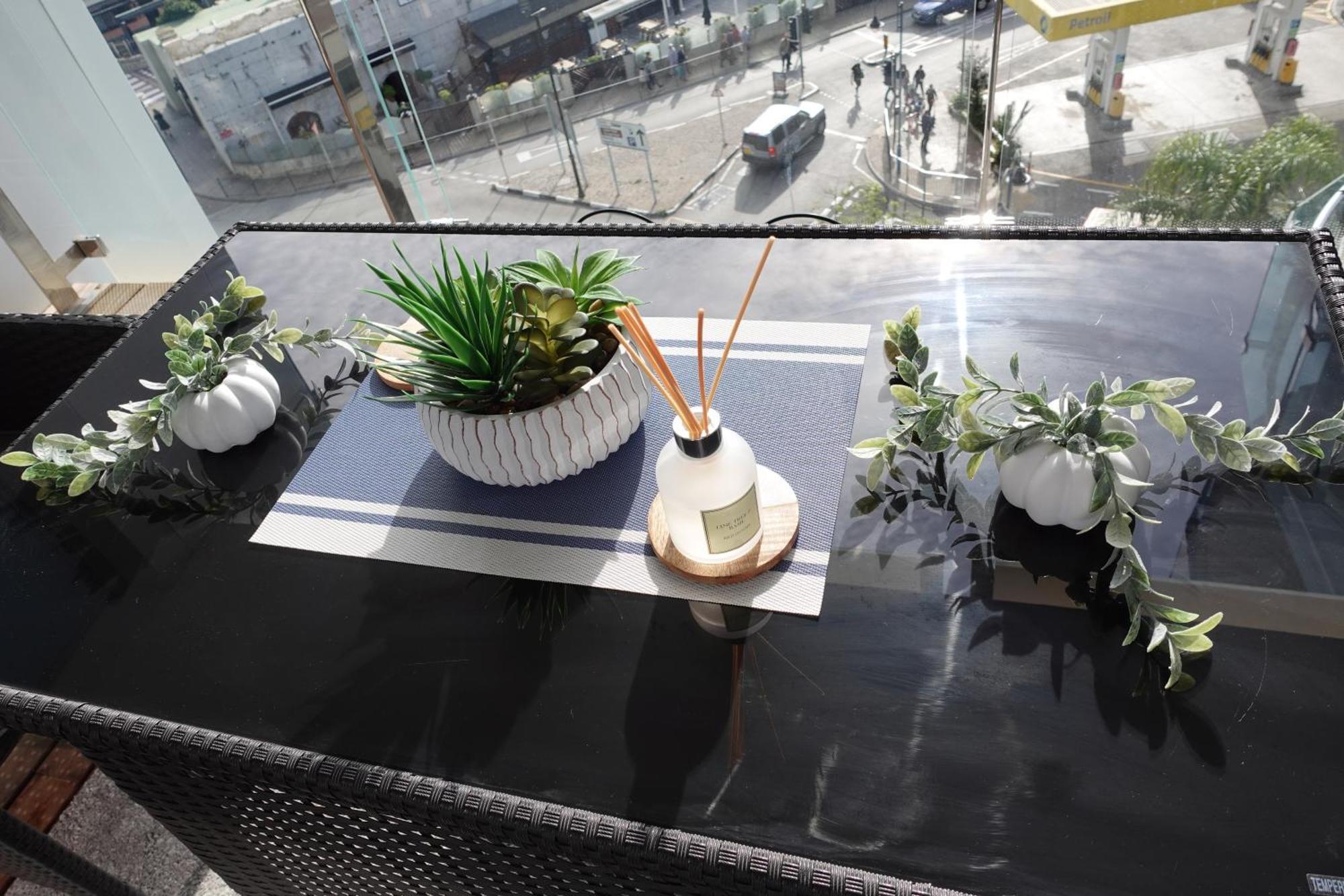 Gibraltar Luxury With Rooftop Pools & Views Esterno foto